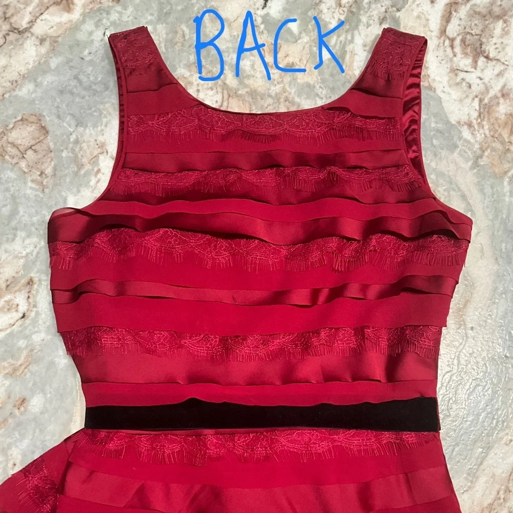 WHITE HOUSE BLACK MARKET CRIMSON RIBBON SLEEVELESS BLOUSE - Picture 8 of 12